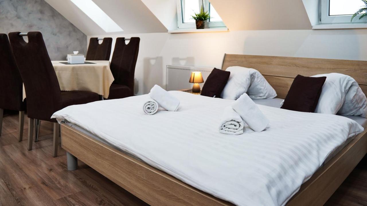 U Sipku Hotel Ostrava Bagian luar foto