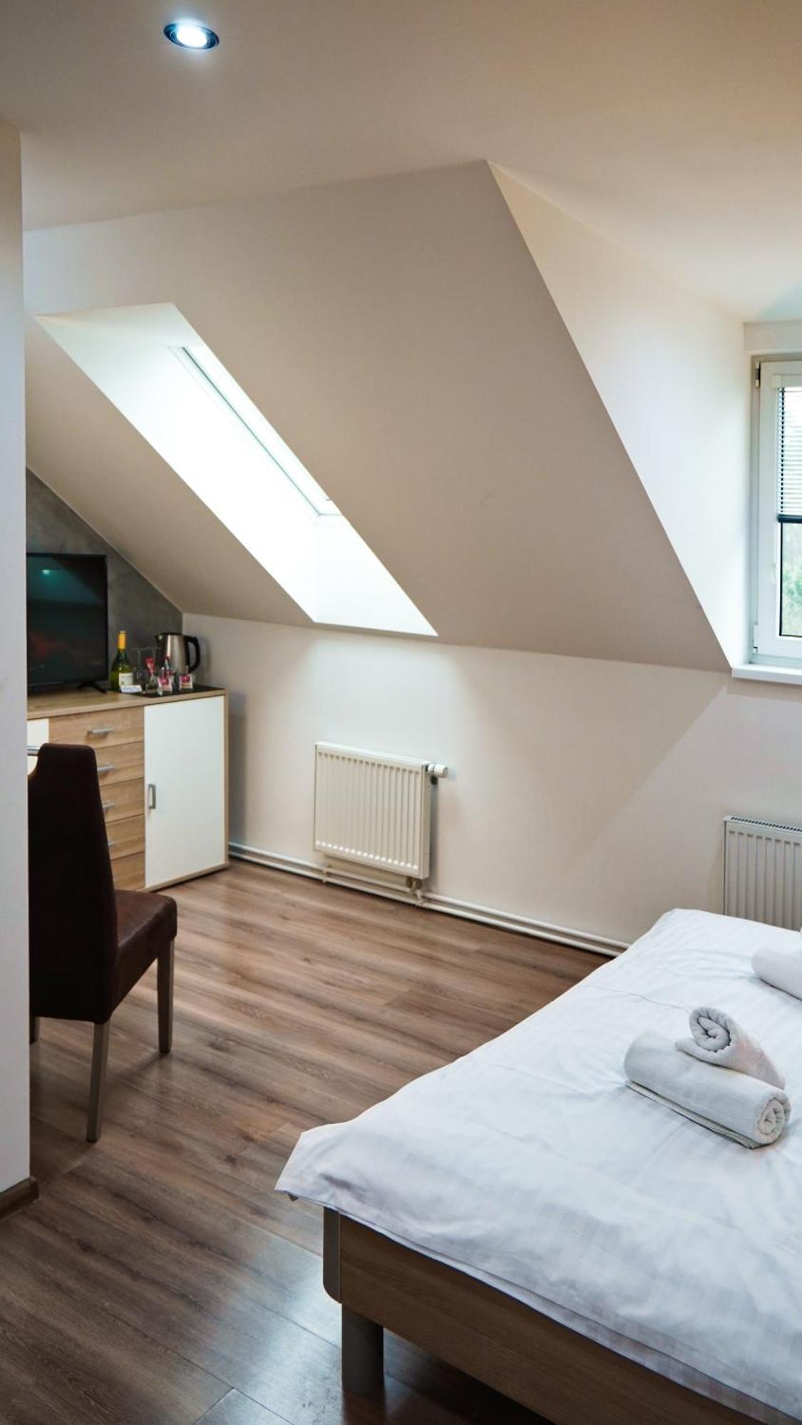 U Sipku Hotel Ostrava Bagian luar foto