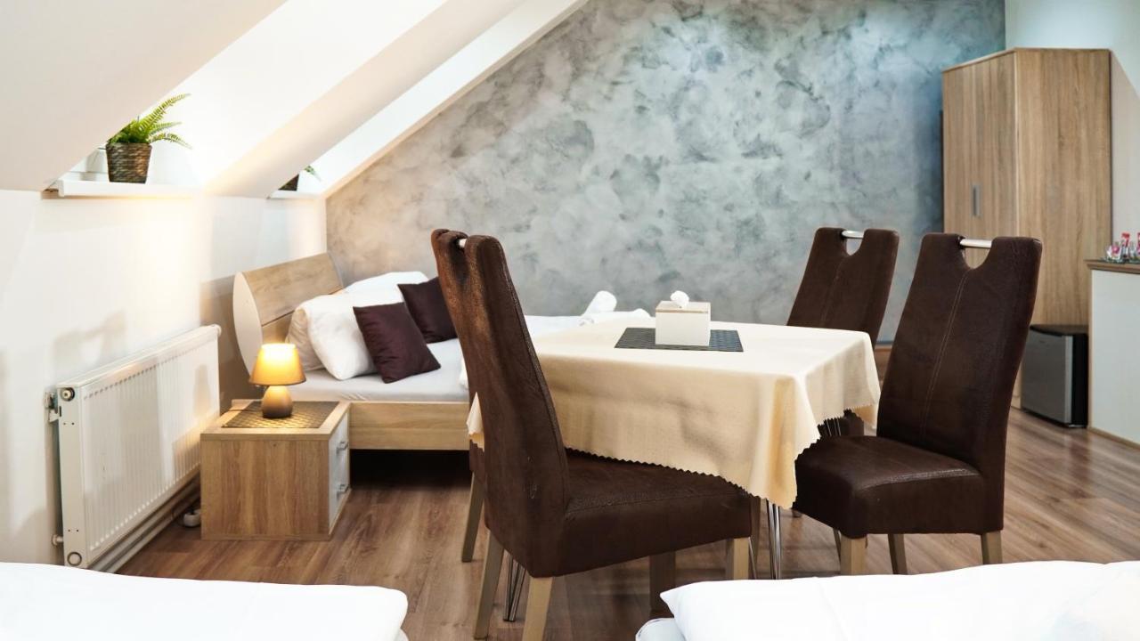 U Sipku Hotel Ostrava Bagian luar foto